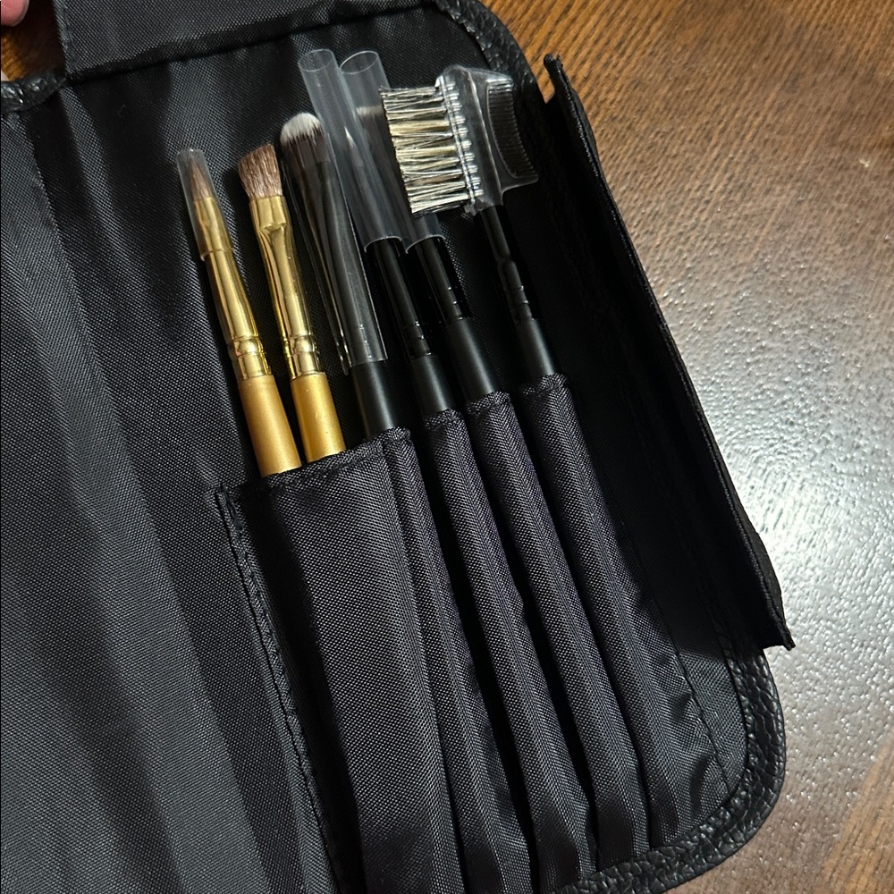 L’Bri Bundle - Picture 6 of 6